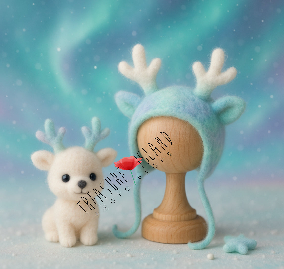 Felted Reindeer Set – Aurora Borealis Edition