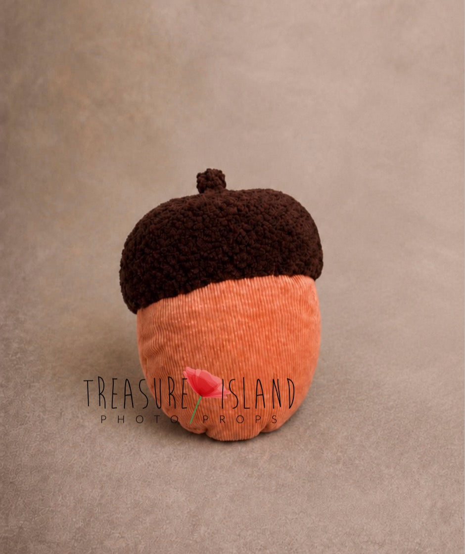 Small 35 cm handmade caramel acorn prop with textured brown cap for newborn autumn photography