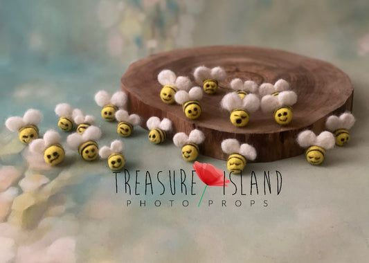 MINI Felted  BEES - SET - Photo Props