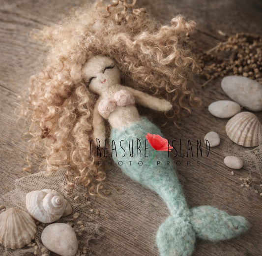 Mini Felted Mermaid Aireya – Seafoam Colour | Handmade Newborn & Sitter Photography Prop
