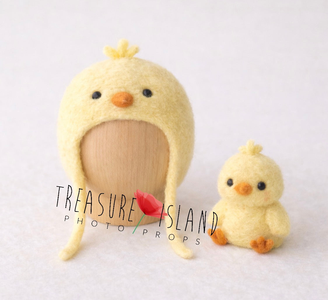 Easter Chick Bonnet Set – Handmade Felt Newborn Photography Props