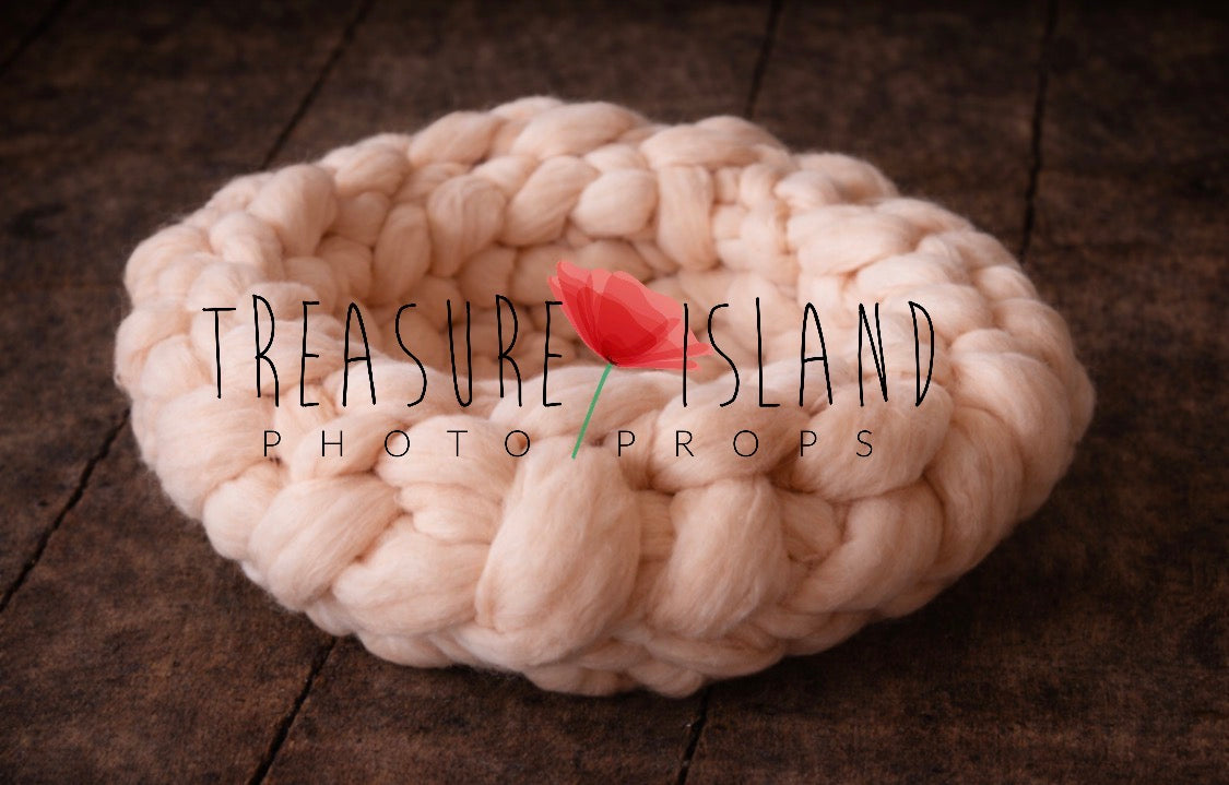 Chunky Wool Nest – Handmade Newborn Photography Prop