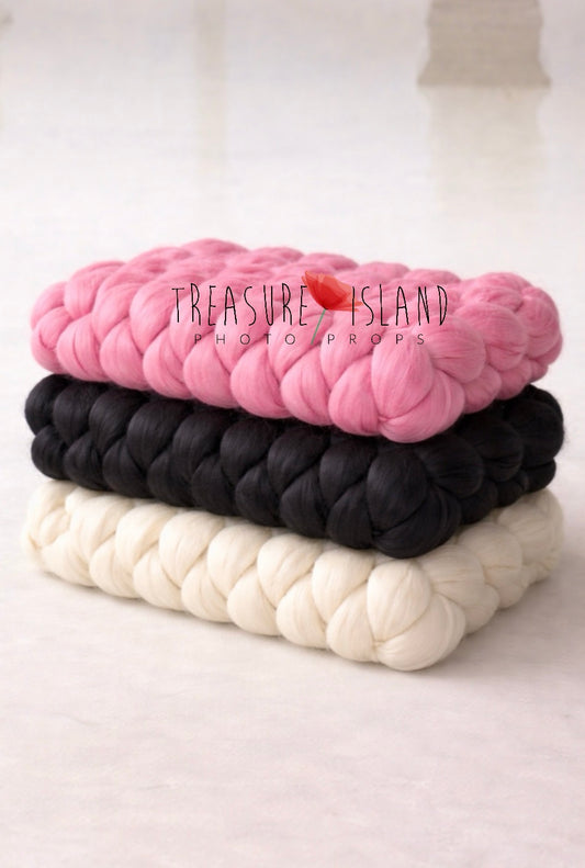LUXURY Marshmallow Merino Blanket – PRINCESS Collection | Handmade Newborn Photography Prop