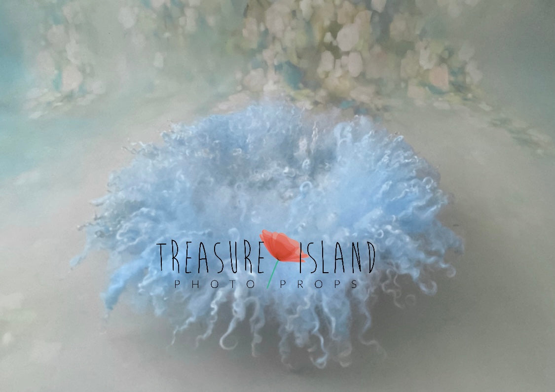 Felted Curly Blanket – Blue Sky model for ICE LABD COLLECTION- Photo Props