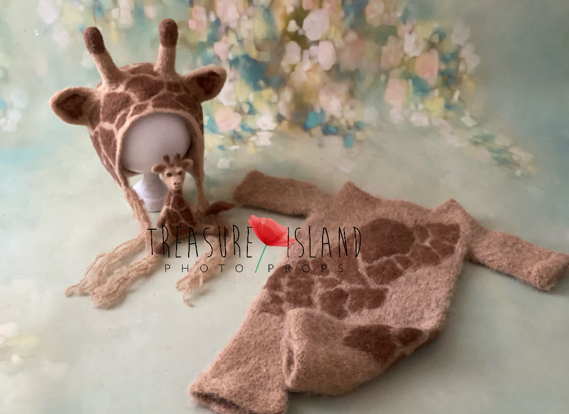 GIRAFFE felt animals felt animal NEEDLE animal NEEDLE animals - SAFARI Props