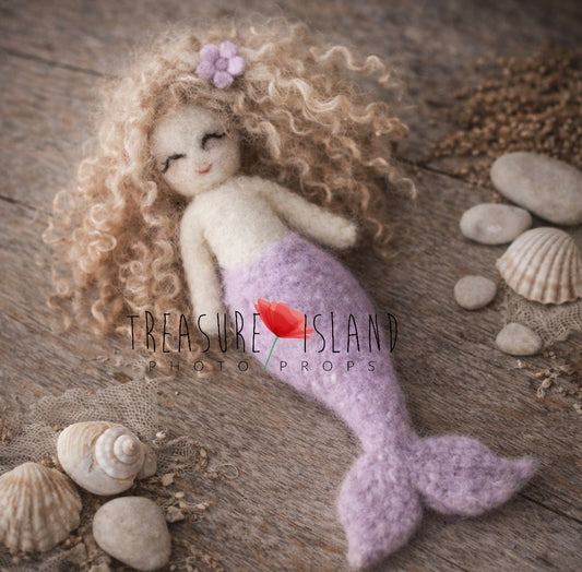 Mini Felted Mermaid Lunelle – Lilac | Handmade Newborn & Sitter Photography Prop