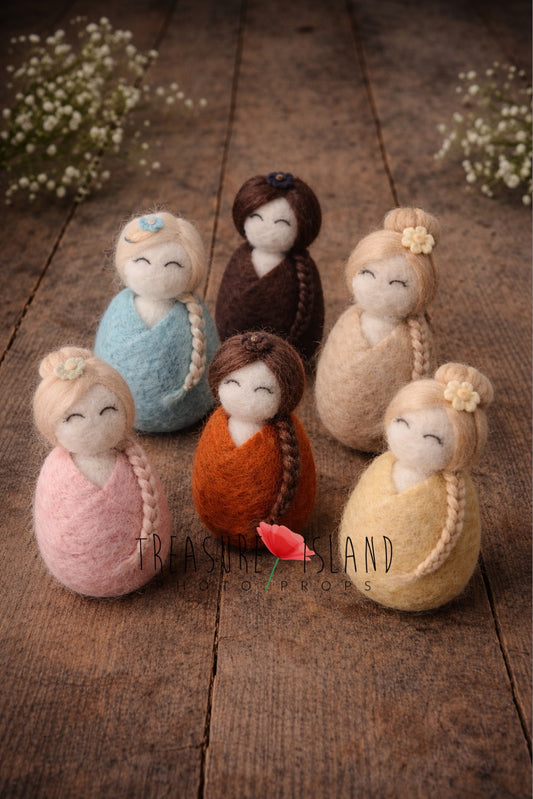 Handmade felt newborn dolls in colorful swaddles with different hairstyles, baby photography props