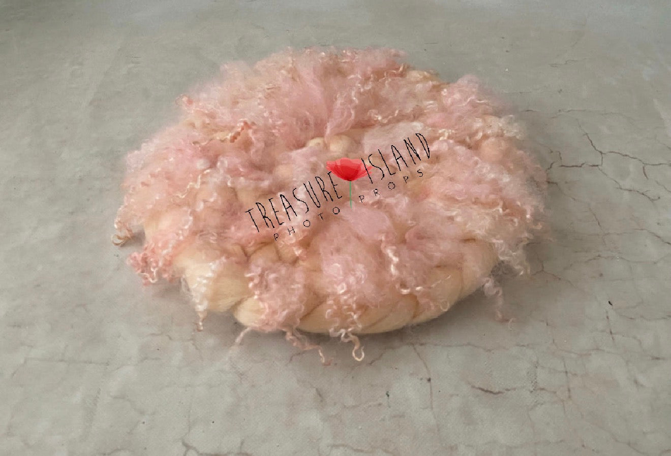 Braided Wool & Natural Curls BLANKET - Newborn & Sitter Photography Prop