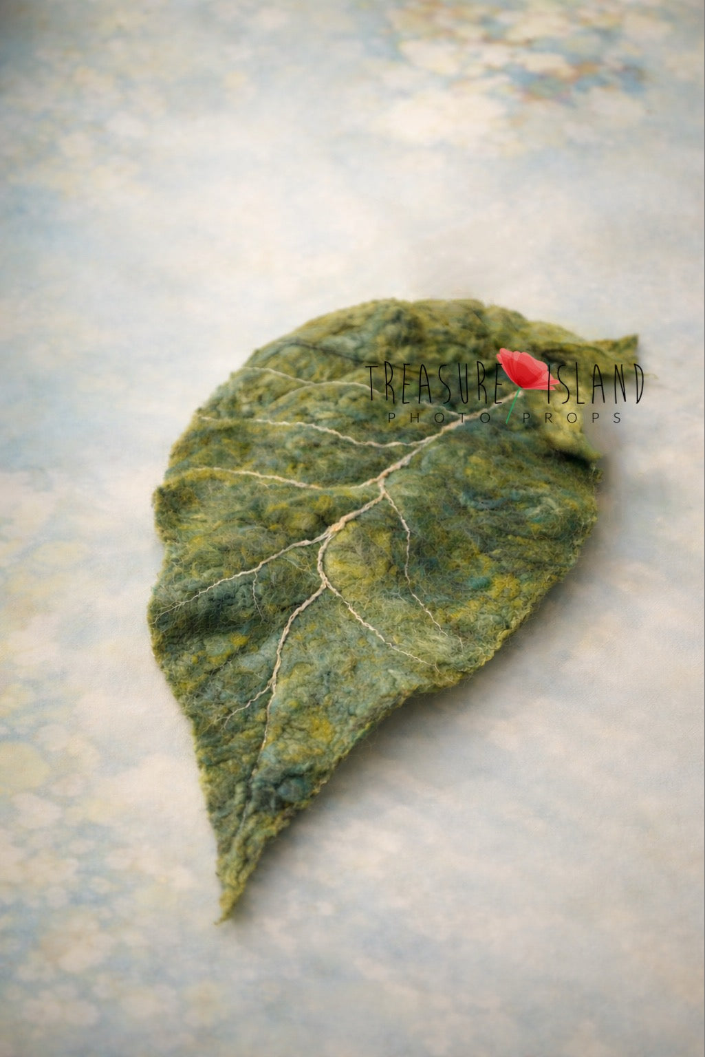 Forest Whisper Set – Felted Flower Hat & Leaf Base Newborn Photography Prop