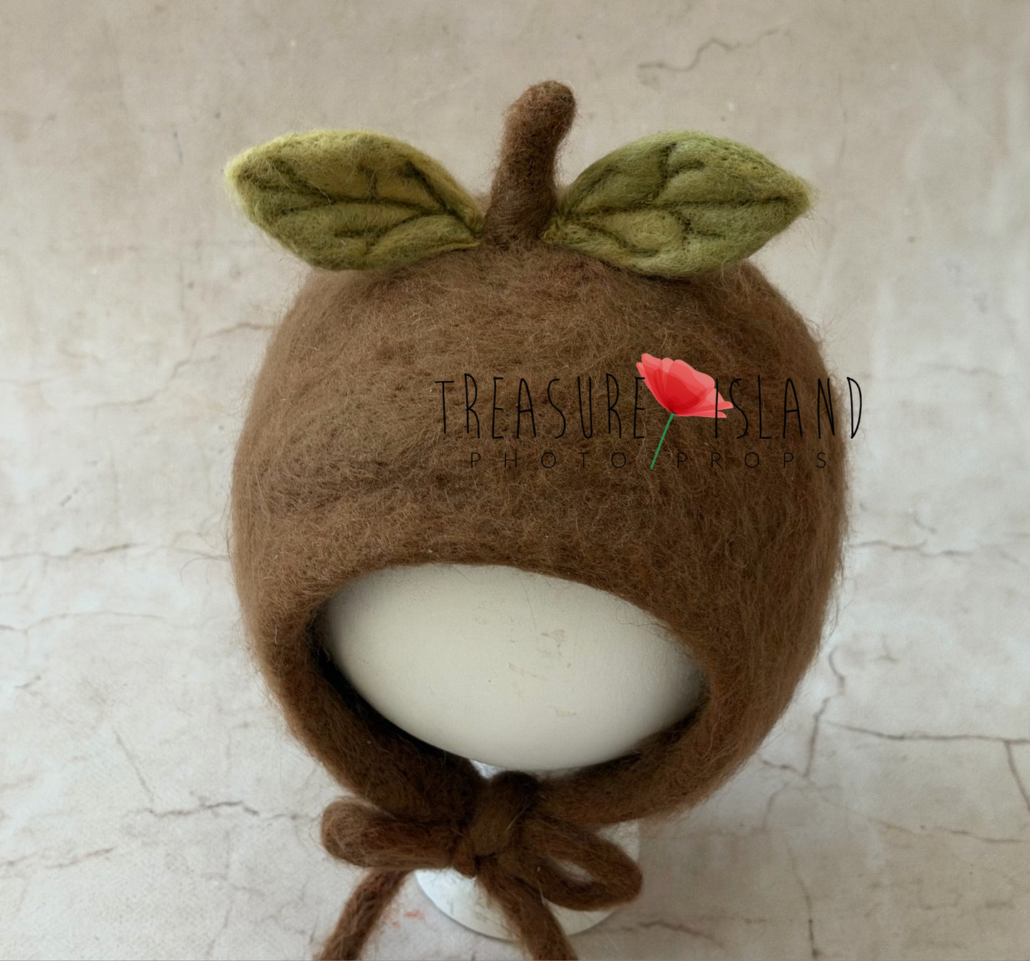 Handmade Felt Hazelnut Bonnet with Leaf Details – Newborn & Sitter Size