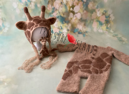 GIRAFFE felt animals felt animal NEEDLE animal NEEDLE animals - SAFARI Props