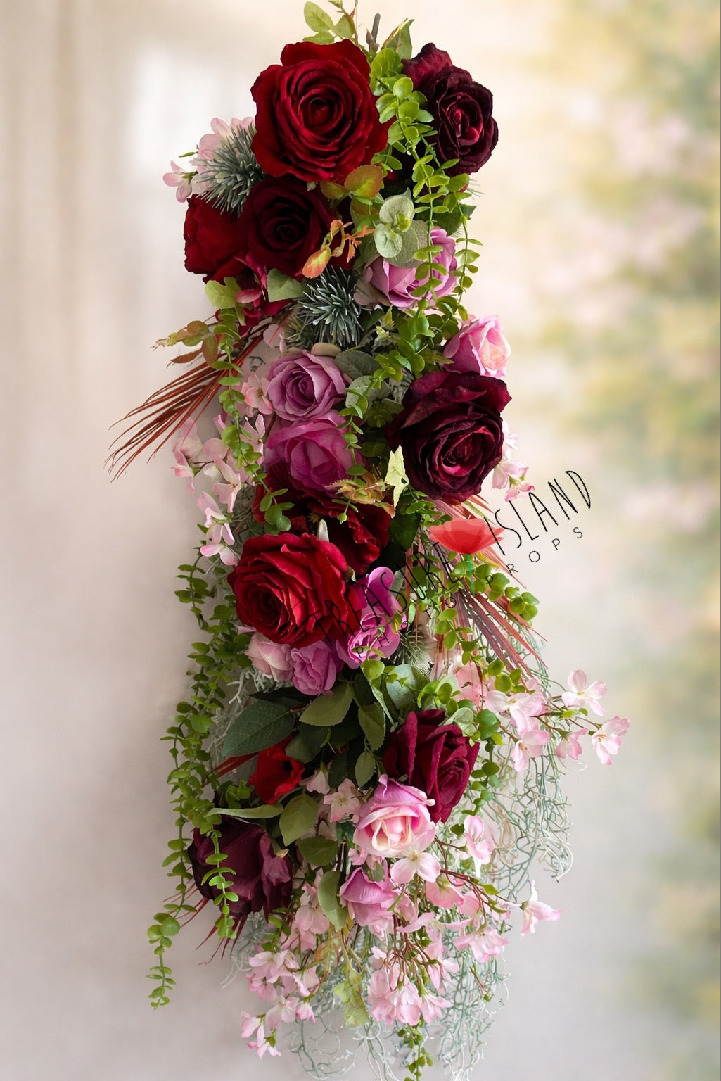 GARLAND in RED - Valentine props