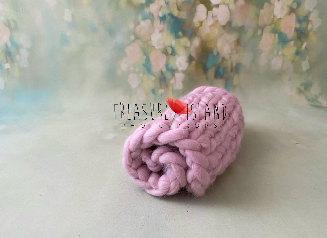 CHUNKY KNIT BLANKETS