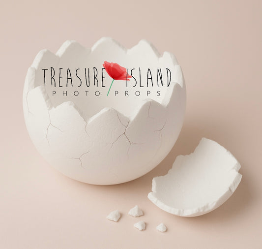 🥚 Easter Eggshell Prop – Styrofoam Version - 3 colours