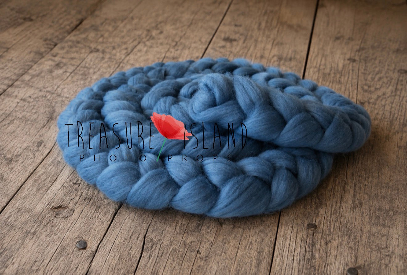 Chunky Wool Braid - Newborn & Sitter Photography Styling Prop