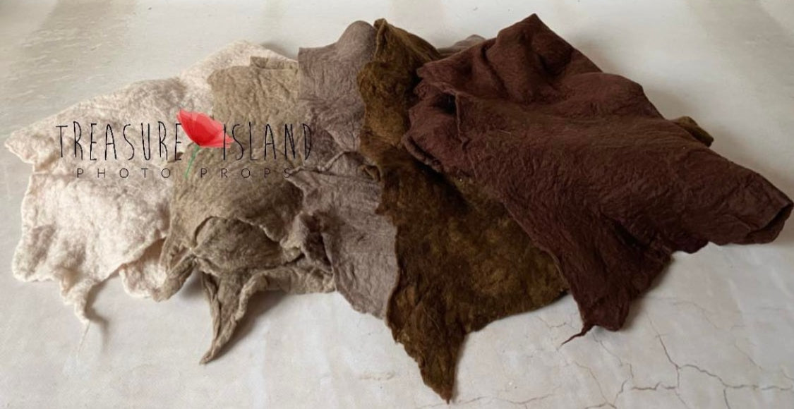 IRREGULAR FELTED MERINO BLANKET EXTRA THIN - BEST OF - 50x50 cm - 74 colours to choose from