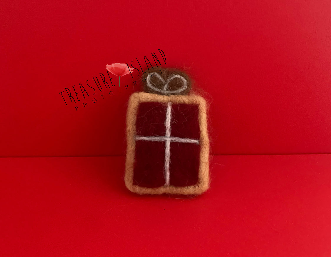 Handmade felted Christmas present mini photography prop made from natural wool for newborn, sitter and holiday setups.