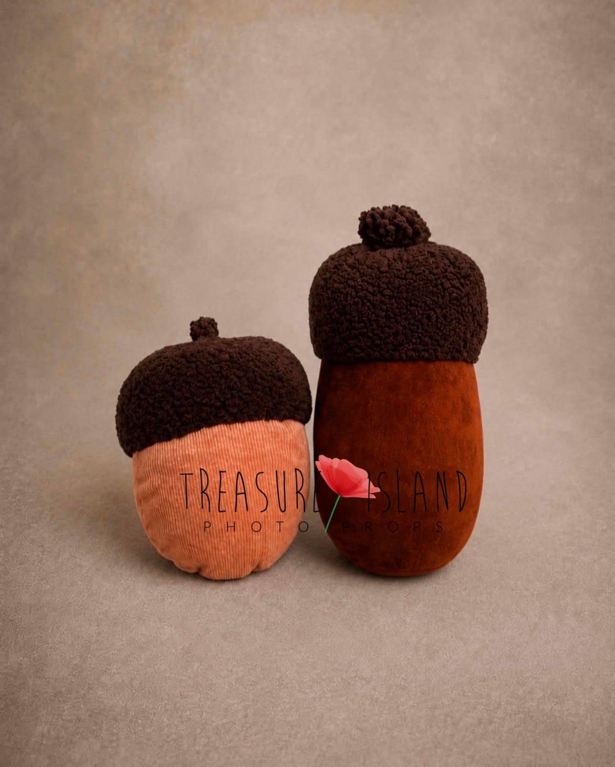 Handmade acorn photography props in 35 cm and 50 cm sizes for newborn and sitter autumn sessions