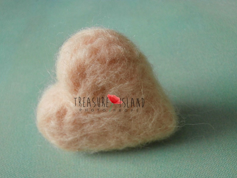 Felted Hearts – XS & S (39 Colors) – Handcrafted Wool for Newborn & Sitter Photography