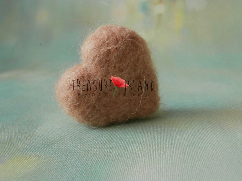 Felted Hearts – XS & S (39 Colors) – Handcrafted Wool for Newborn & Sitter Photography