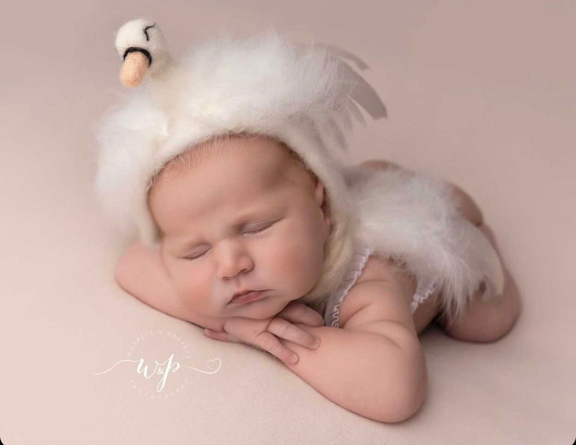 White Swan Heirloom – Sculpted Edition - Model II