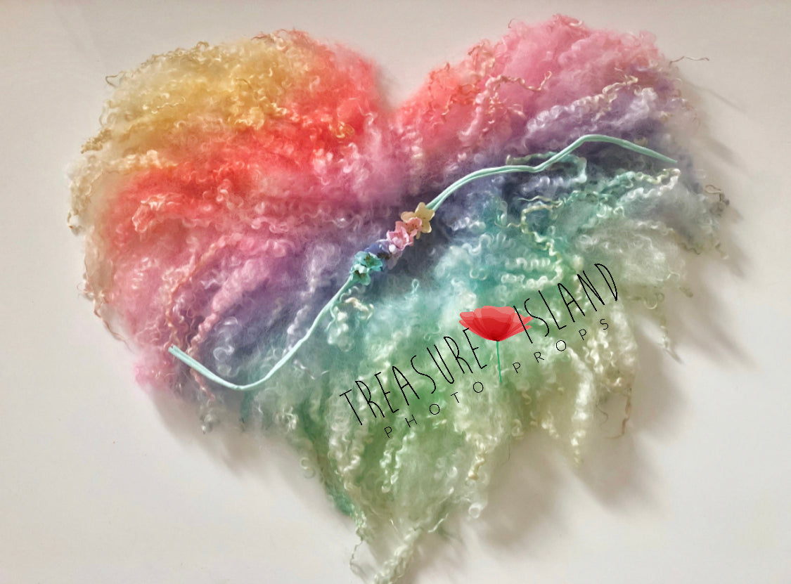 CURLY RAINBOW HEART - exclusive blanket with curls - Photo Props