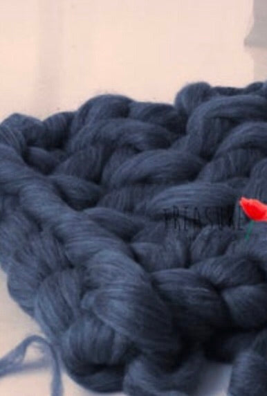 WOOLEN POSSING NEST - ROVING PLAITED NEST