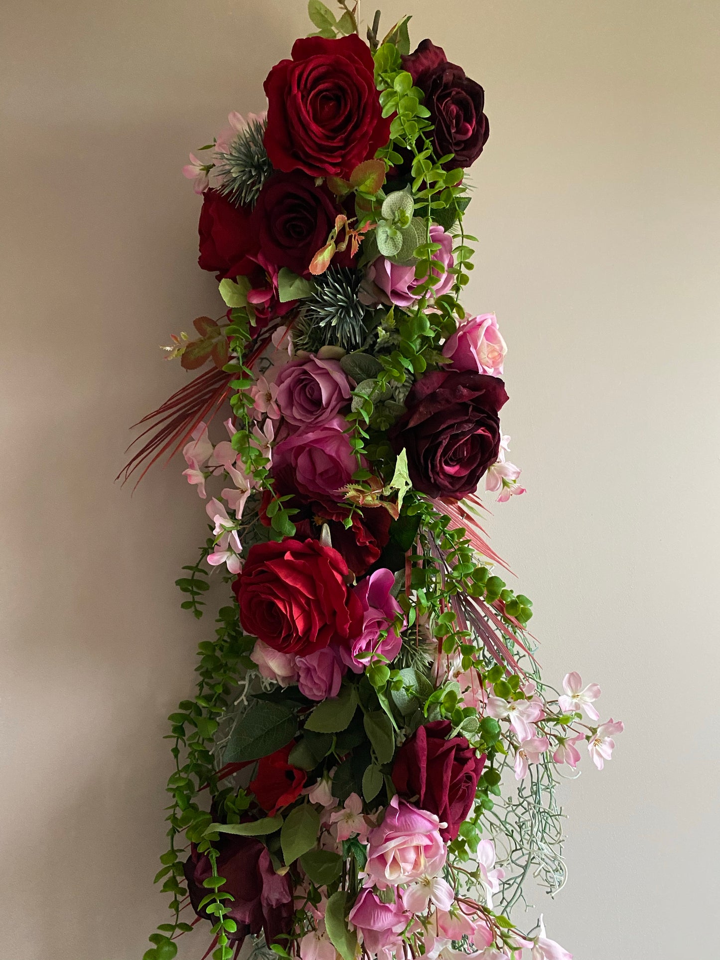 GARLAND in RED - Valentine props