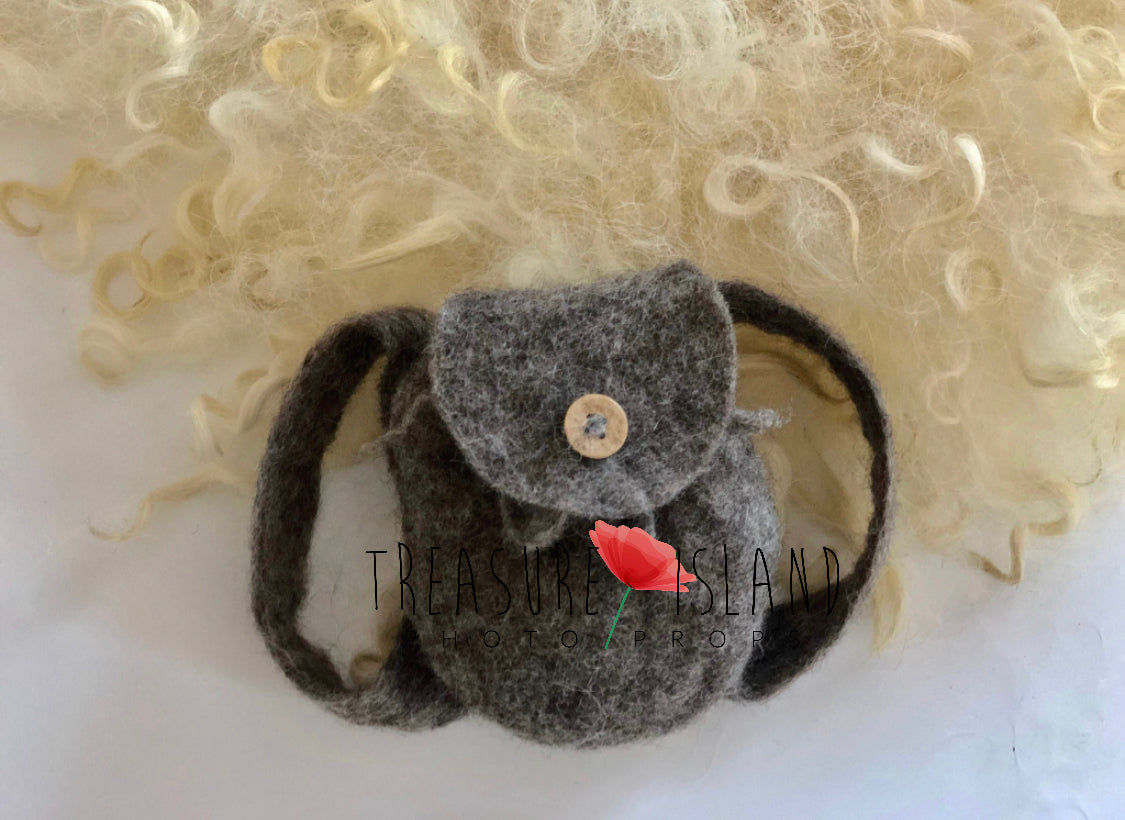 NB Felted BACKPACK ✨AUTUMN PROPS _ backpack for nuts _ perfect to squirrel set