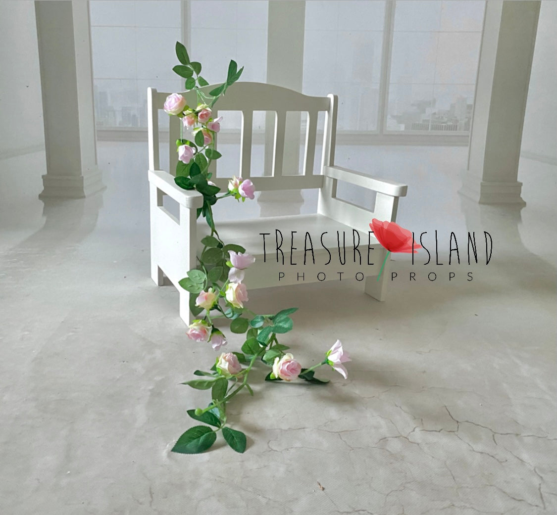 ROSES GARLANDS and WOODEN BENCH