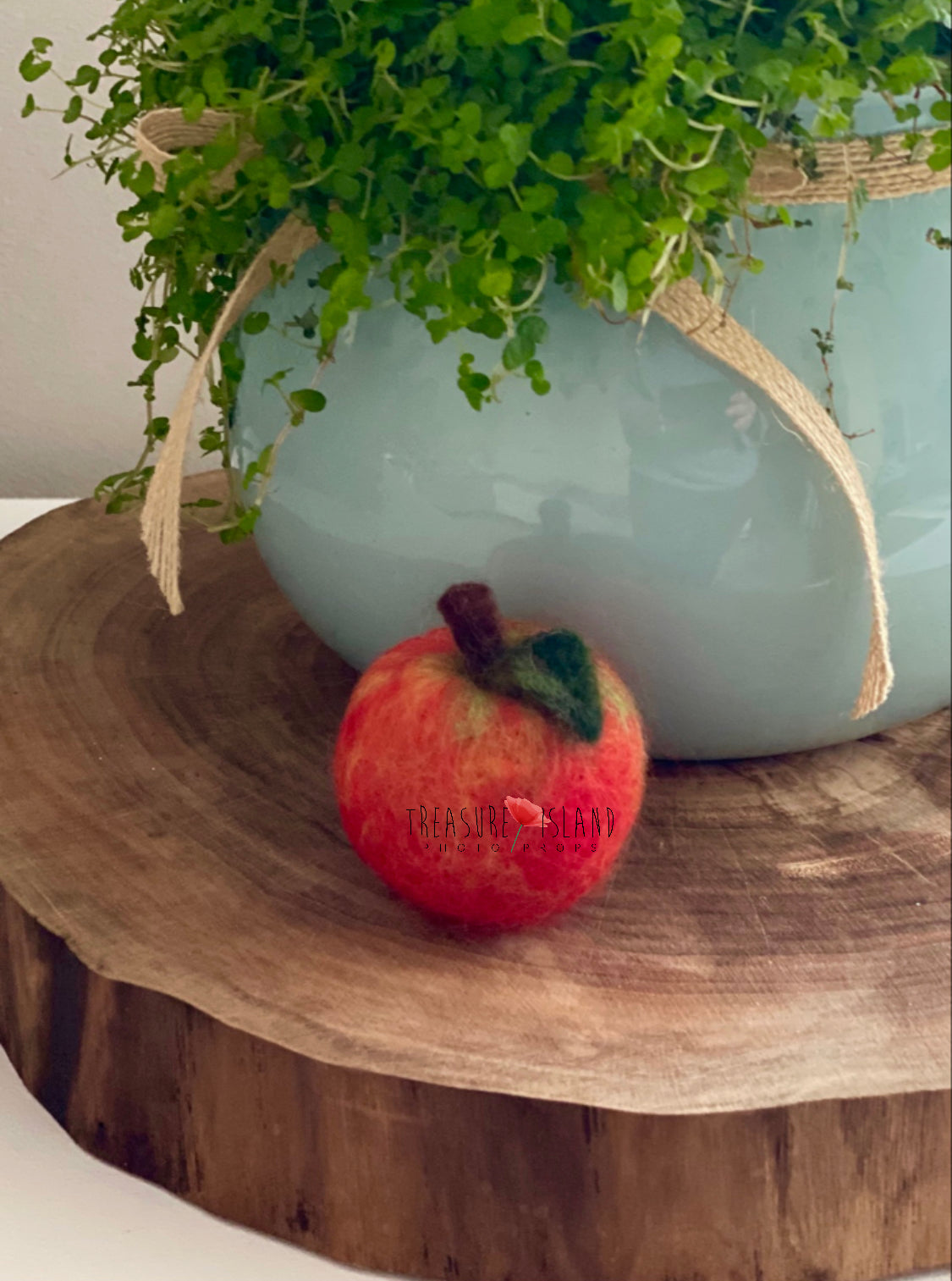 Felted Apple – Handmade Newborn Photography Props