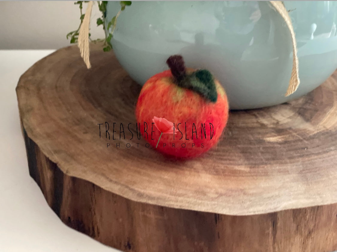 Felted Apple – Handmade Newborn Photography Props